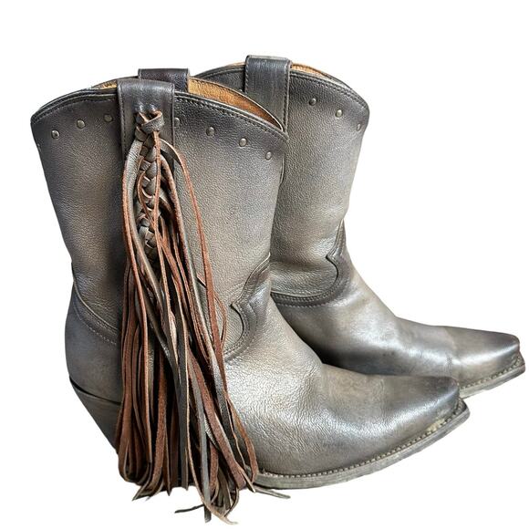 Idyllwind Fueled by Miranda Lambert Shoes - Idyllwind By Miranda Lambert Gray Stone Leather Fringe Short Boots Size 7 1/2